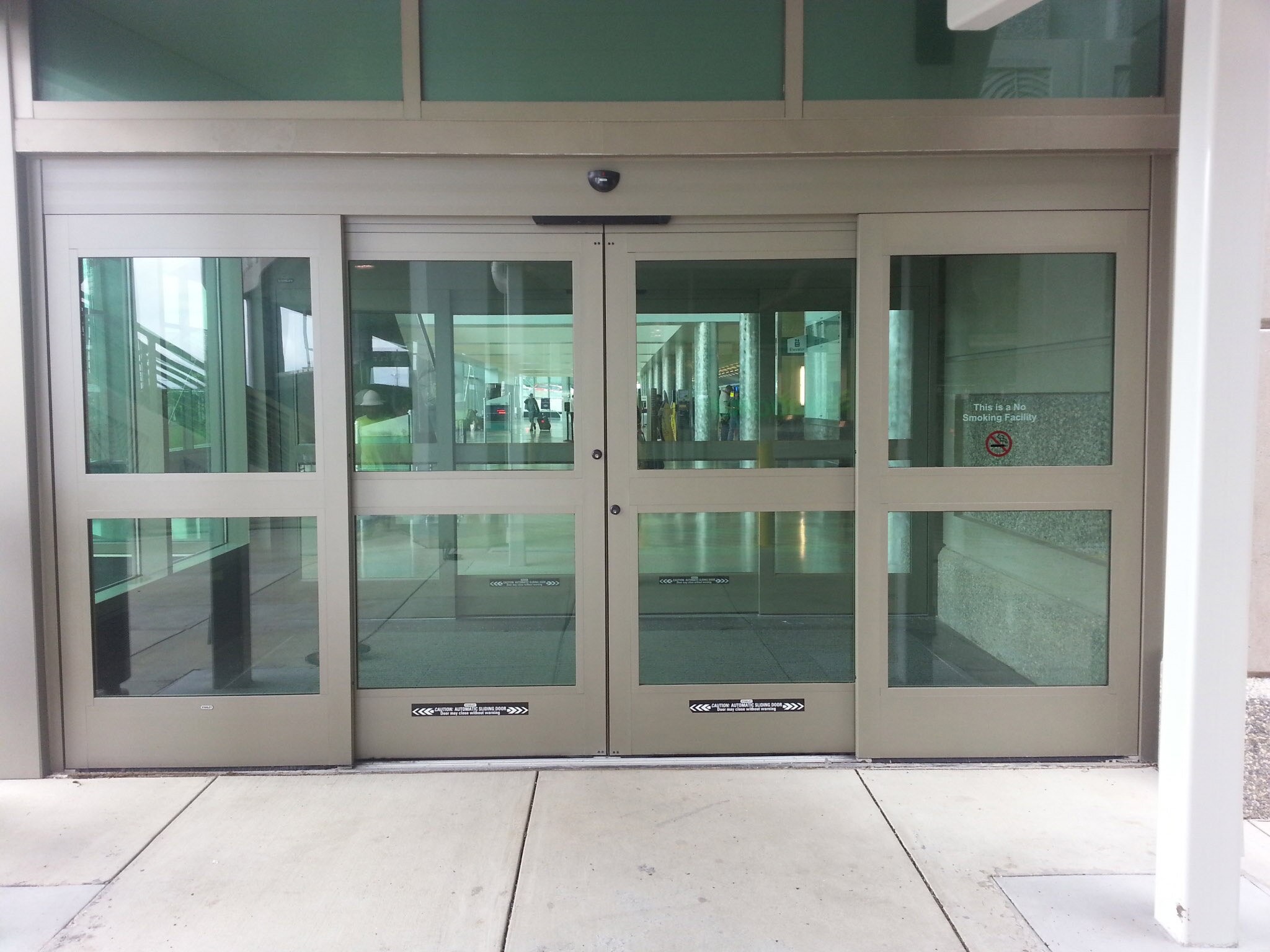 Dura Storm™ 20003000 Hurricane Rated Automatic Sliding Door Stanley Access Technologies